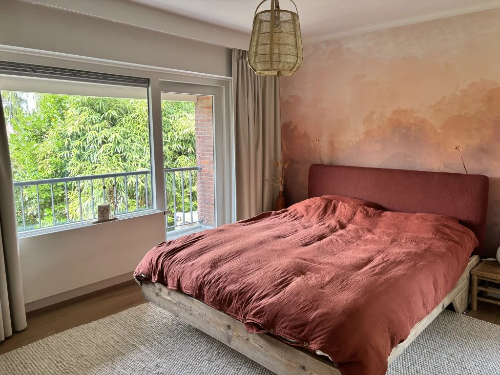 geblurde versie van de foto als achtergrond