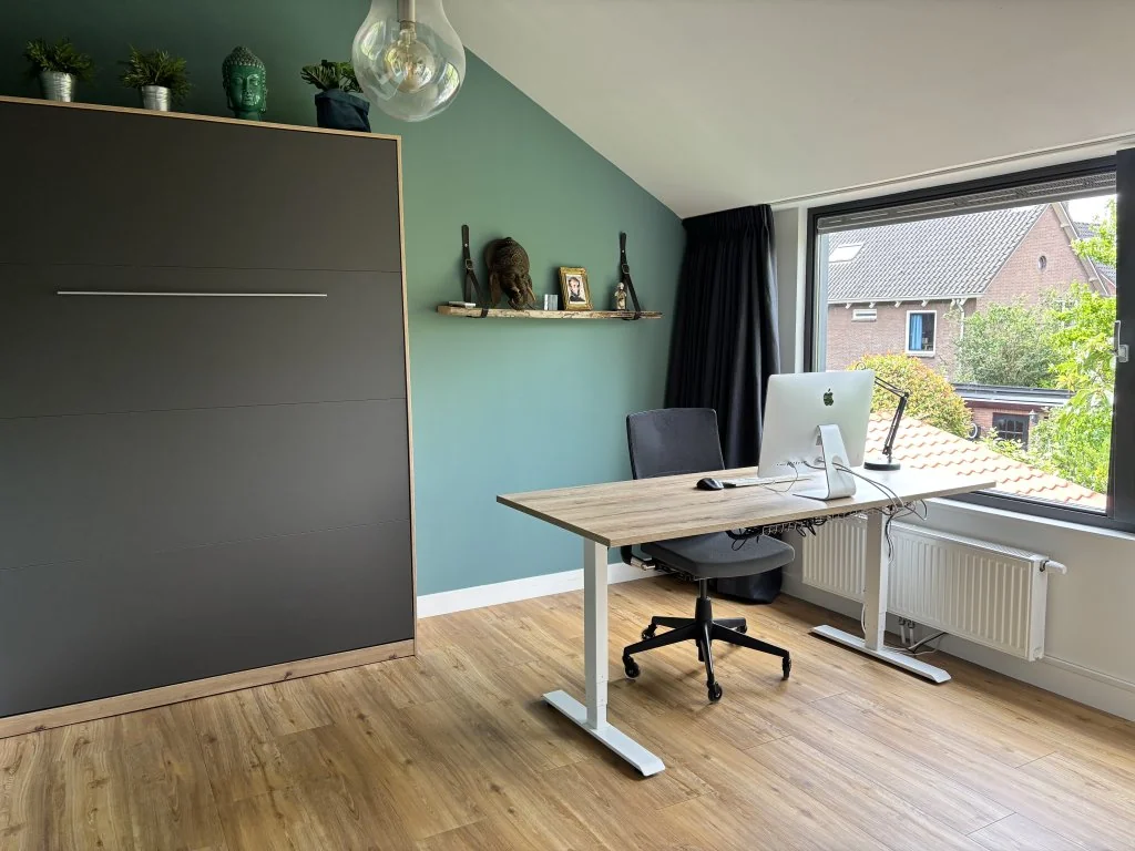 geblurde versie van de foto als achtergrond