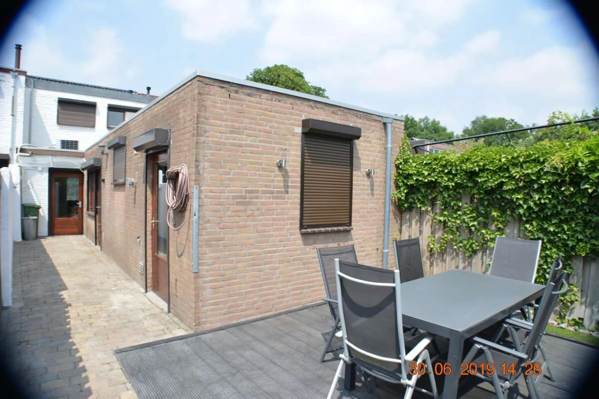 geblurde versie van de foto als achtergrond