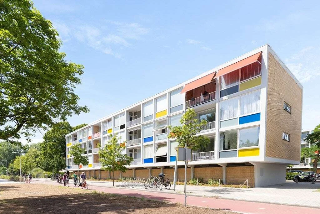 geblurde versie van de foto als achtergrond