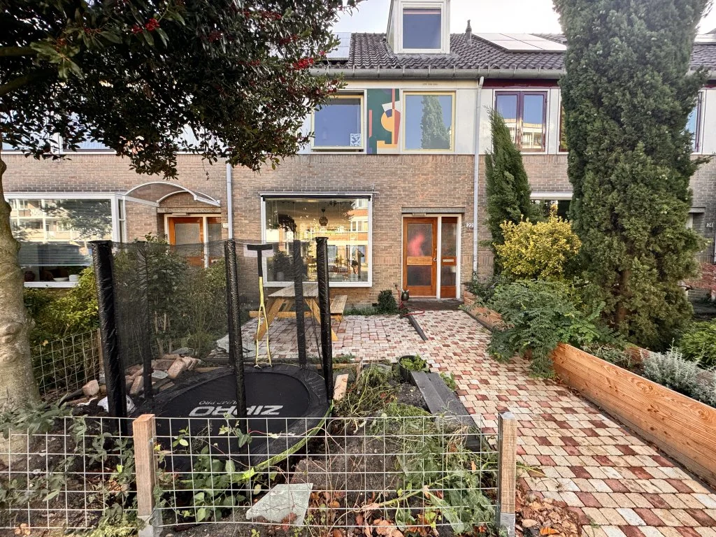 geblurde versie van de foto als achtergrond