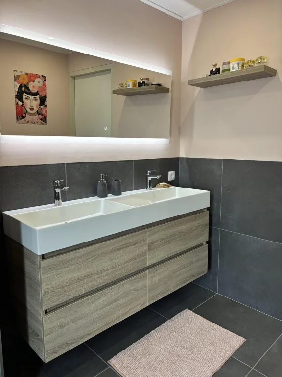 geblurde versie van de foto als achtergrond