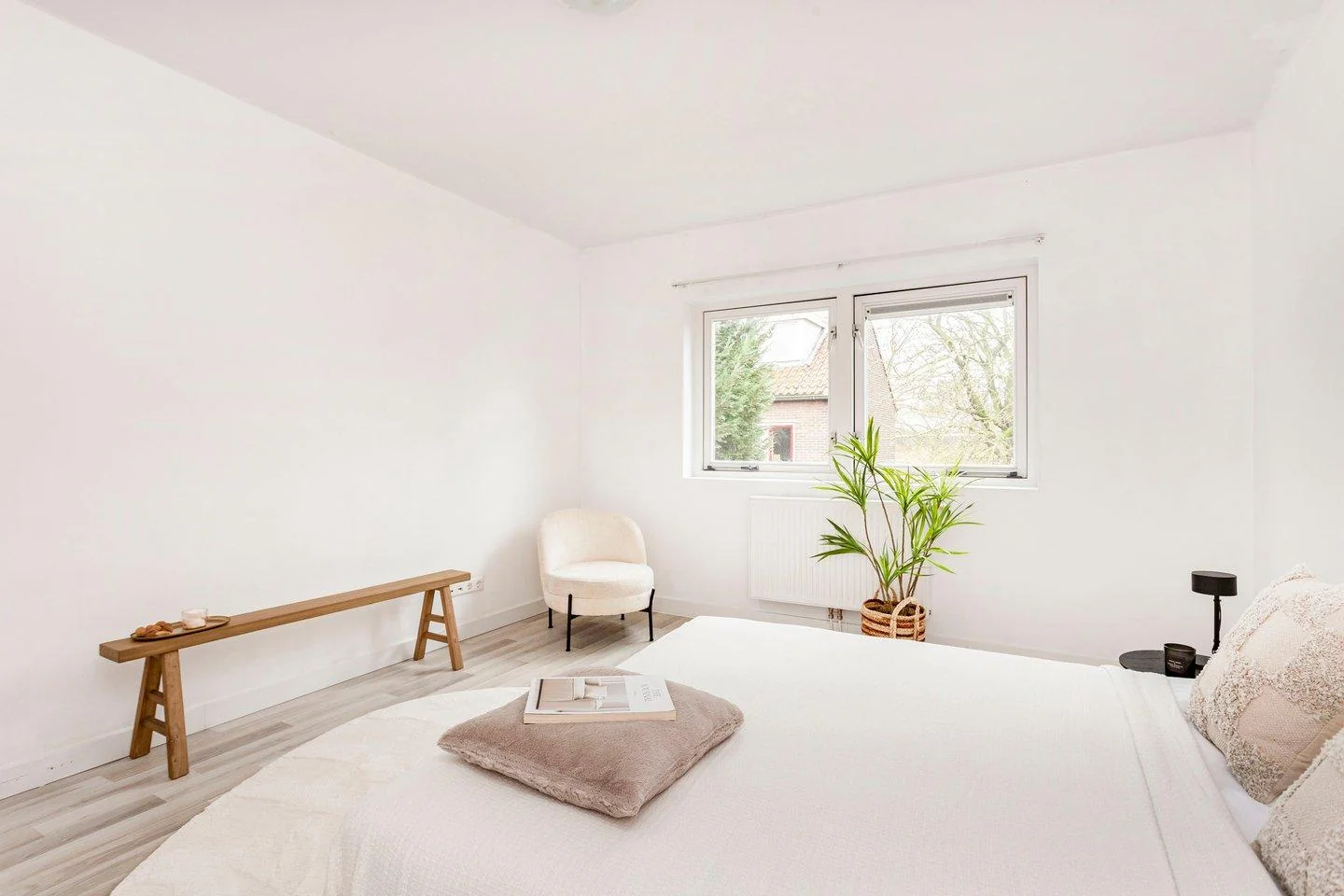 geblurde versie van de foto als achtergrond