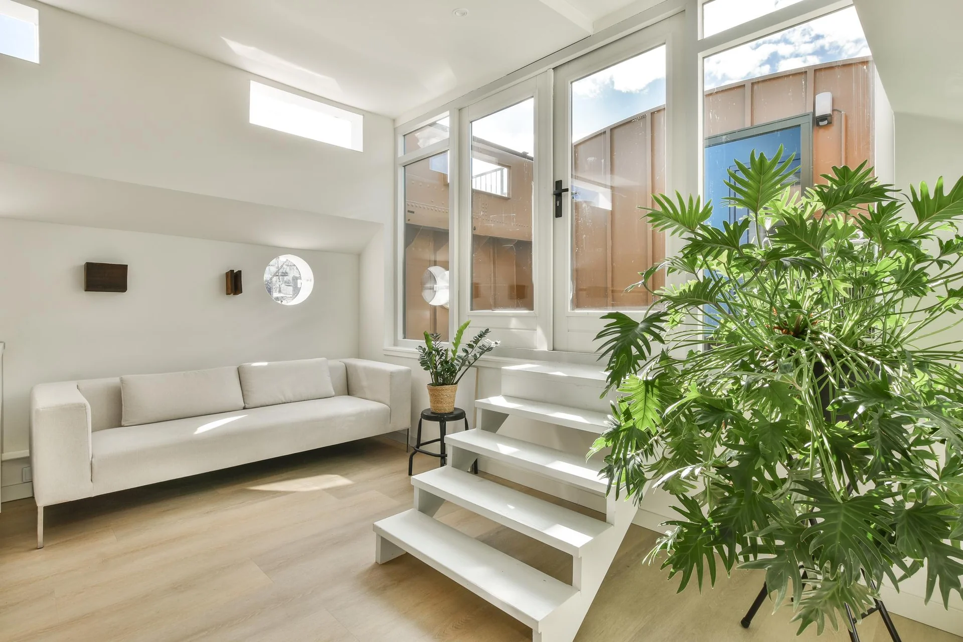 geblurde versie van de foto als achtergrond