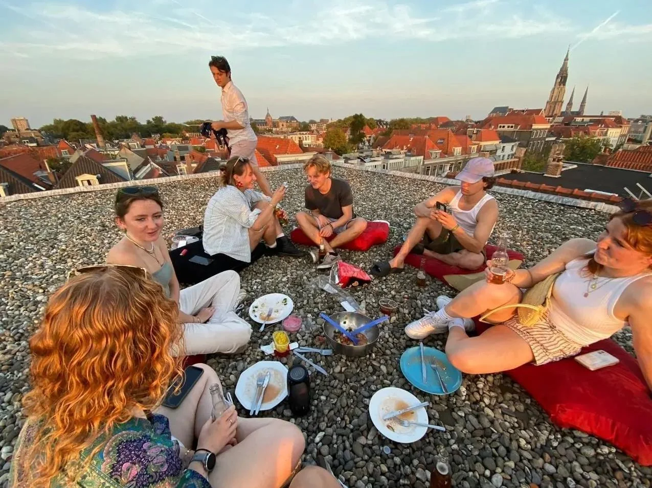 geblurde versie van de foto als achtergrond