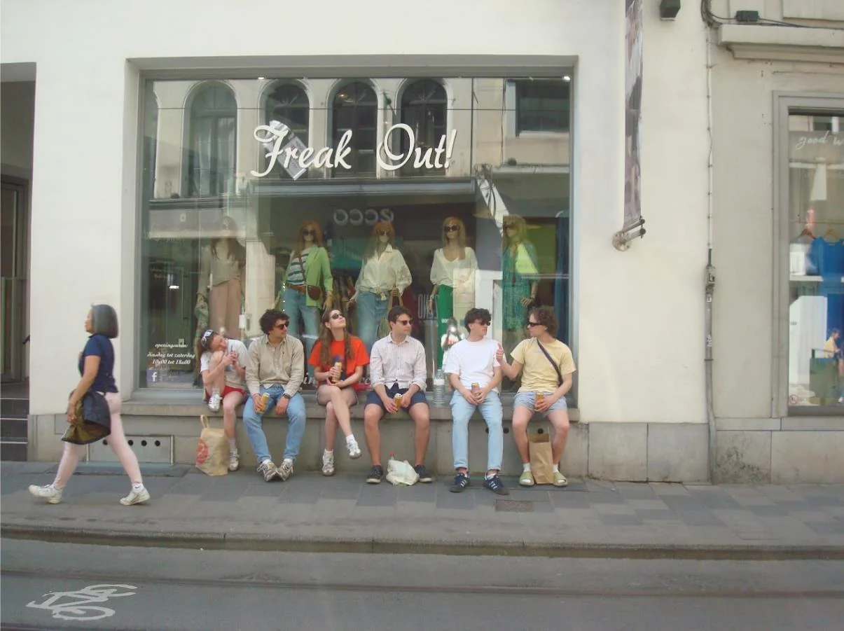 geblurde versie van de foto als achtergrond