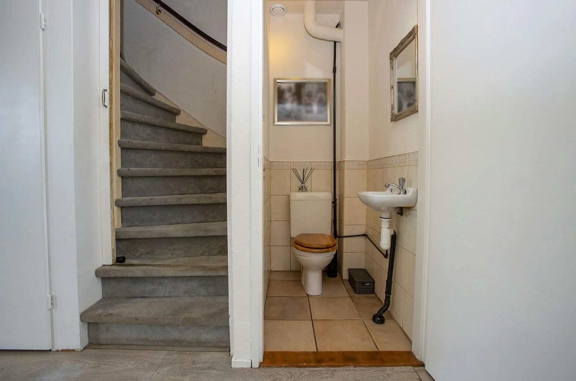 geblurde versie van de foto als achtergrond