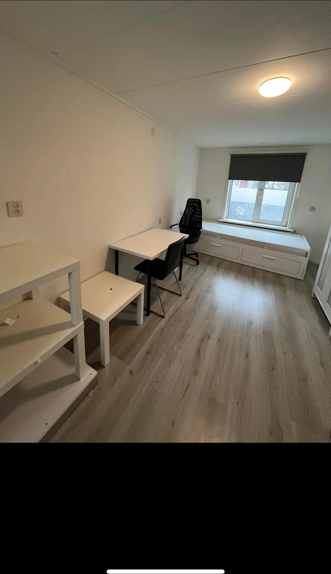 geblurde versie van de foto als achtergrond