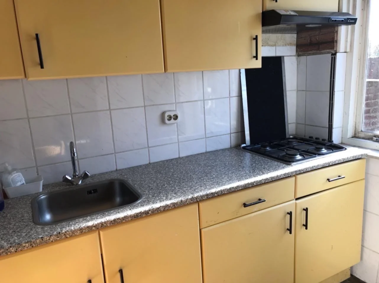 geblurde versie van de foto als achtergrond