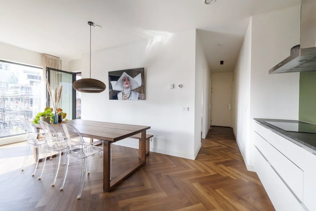 geblurde versie van de foto als achtergrond