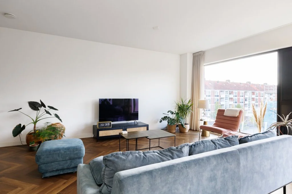 geblurde versie van de foto als achtergrond