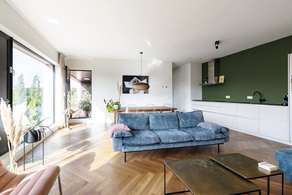 geblurde versie van de foto als achtergrond