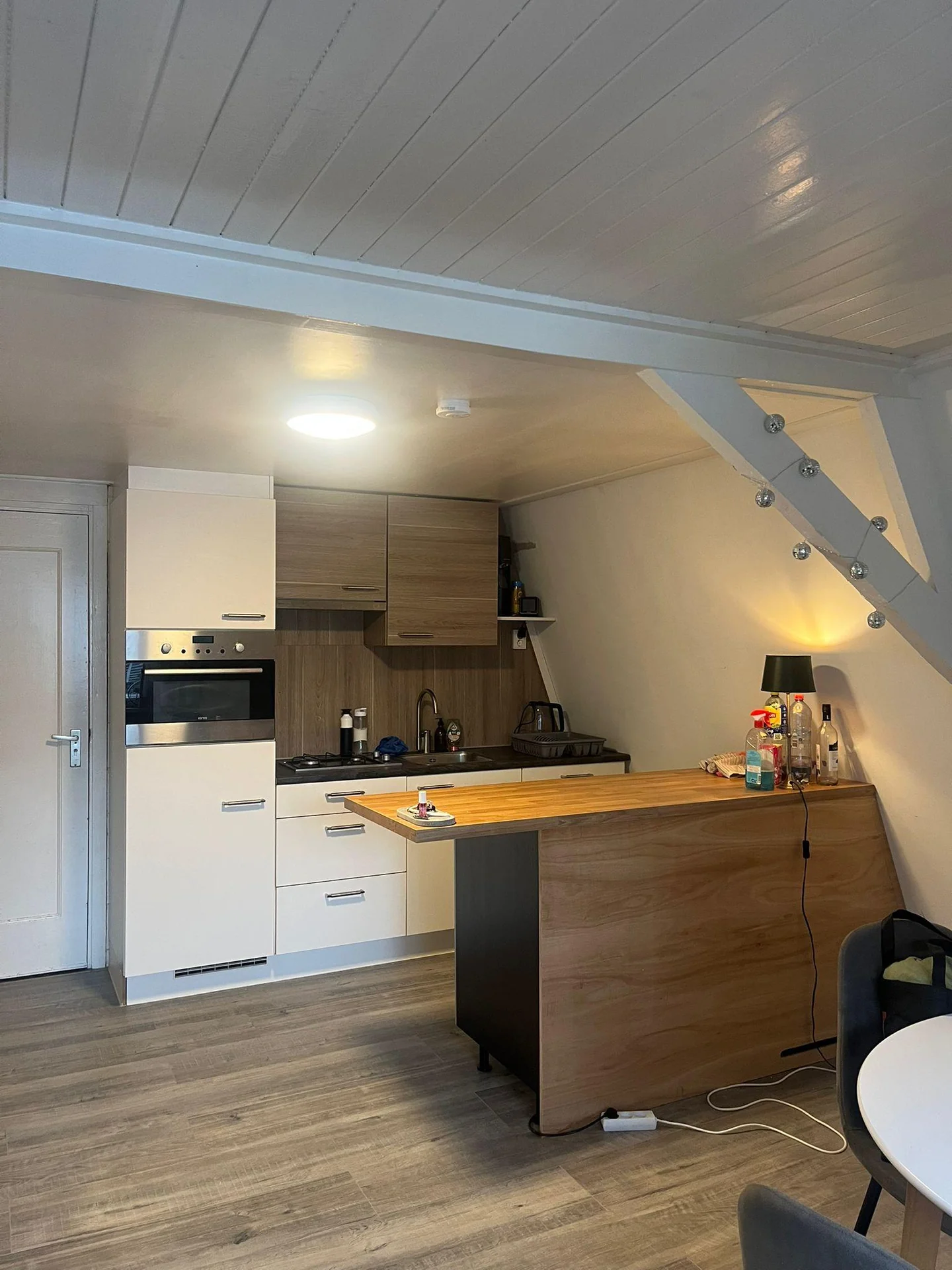 geblurde versie van de foto als achtergrond