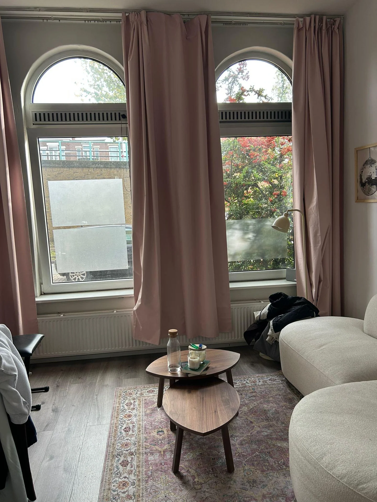 geblurde versie van de foto als achtergrond