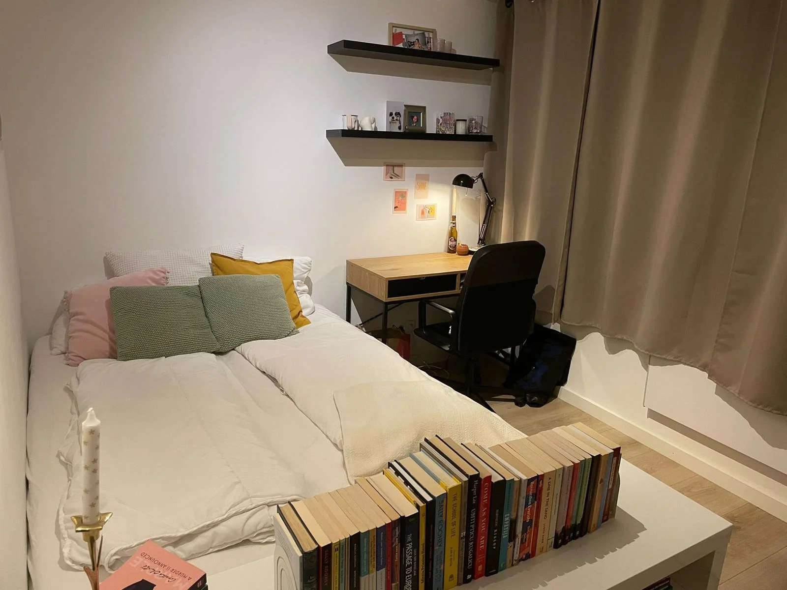 geblurde versie van de foto als achtergrond