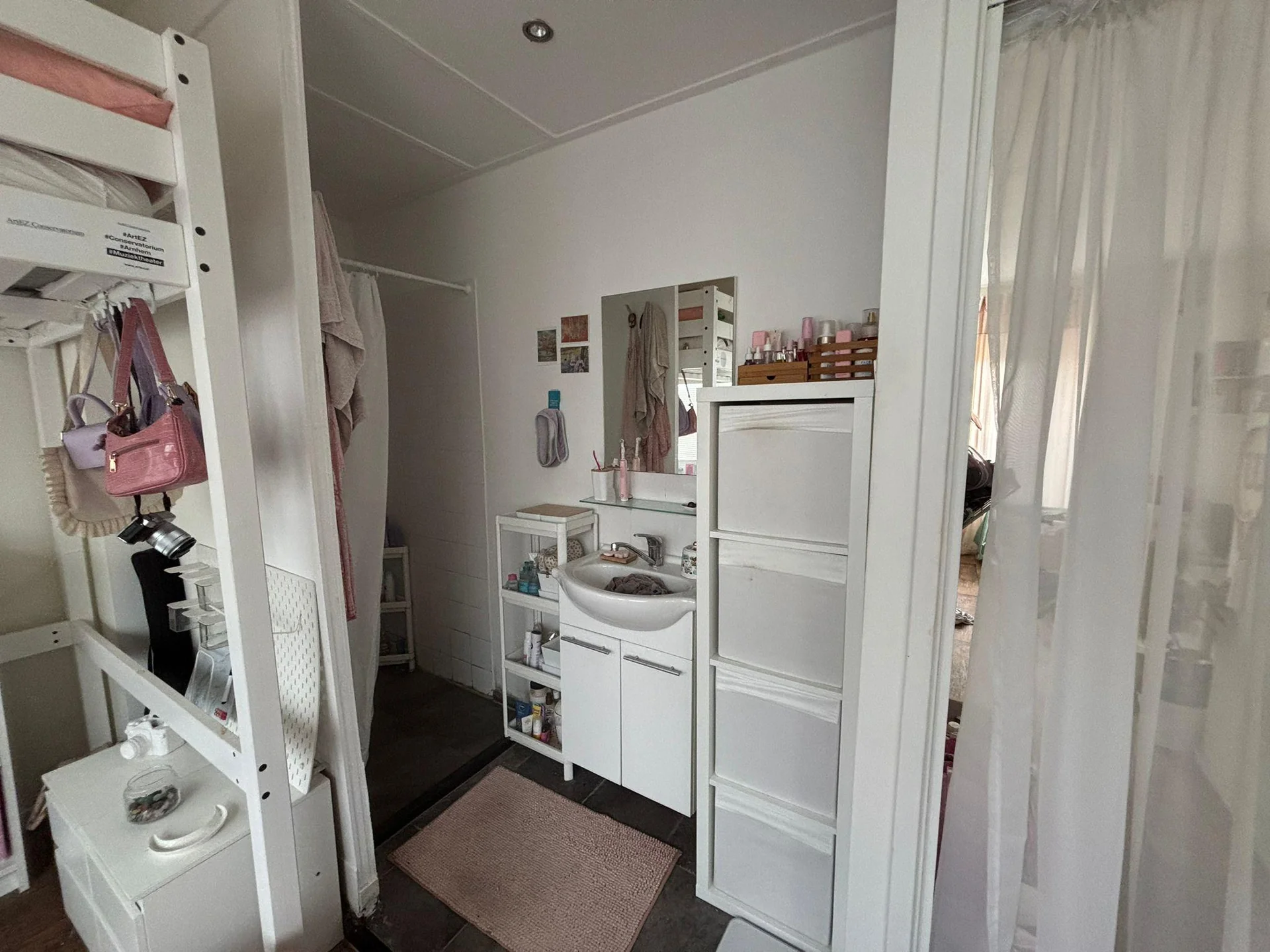 geblurde versie van de foto als achtergrond