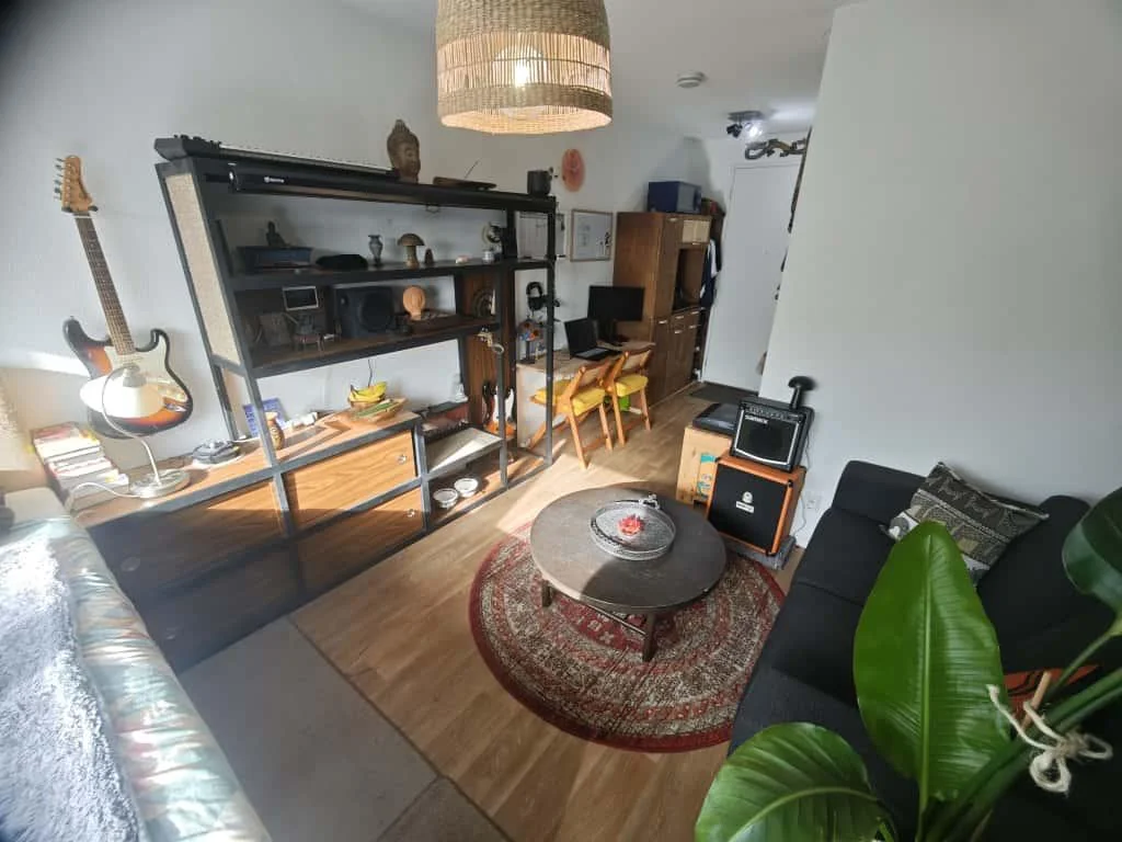 geblurde versie van de foto als achtergrond