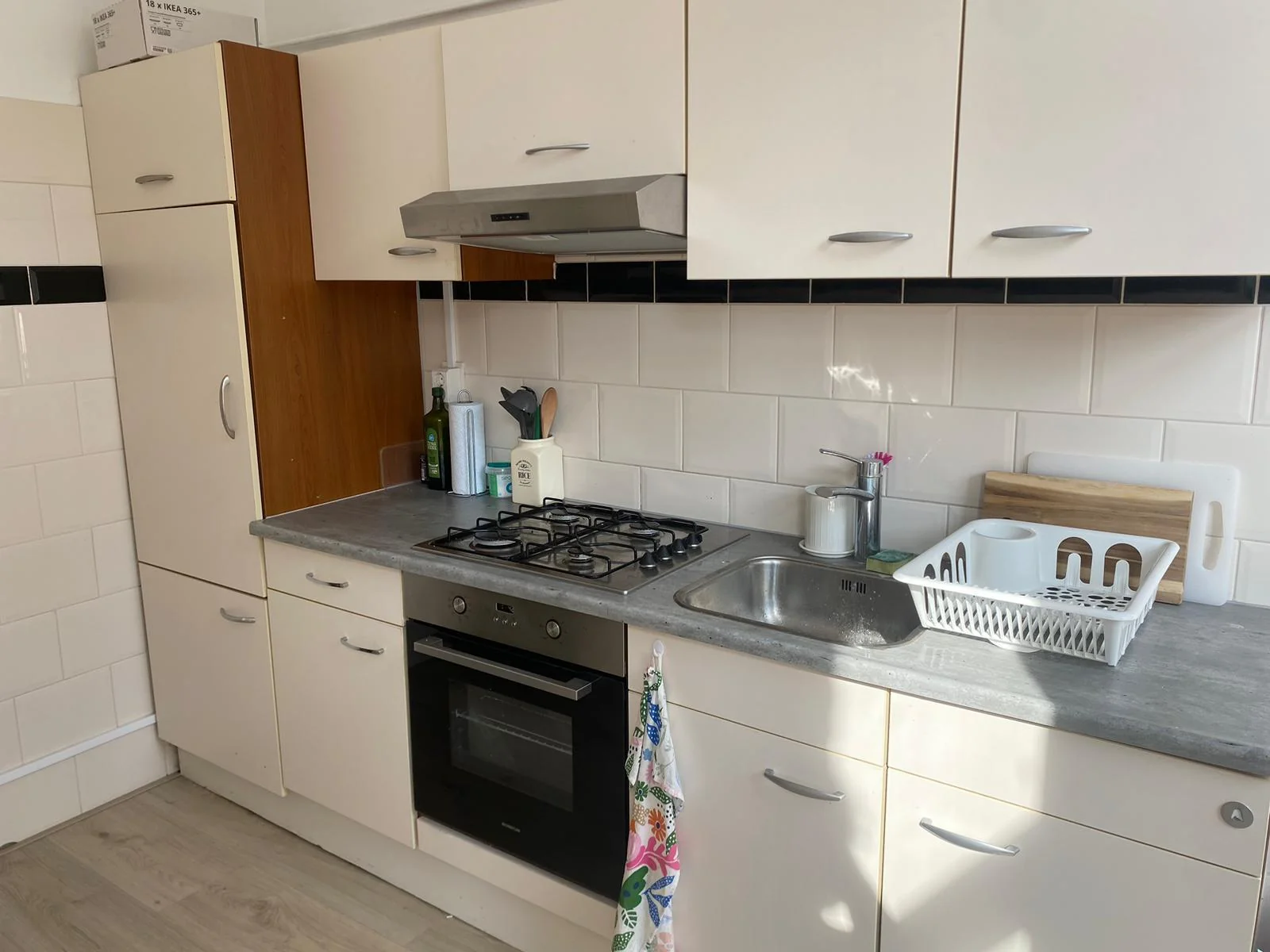 geblurde versie van de foto als achtergrond