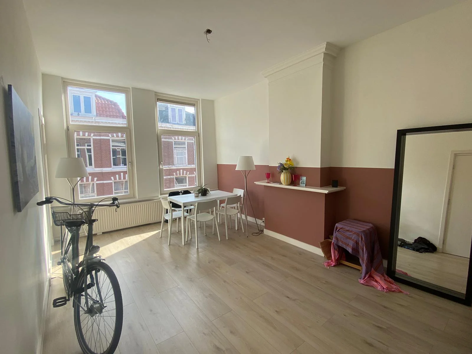 geblurde versie van de foto als achtergrond