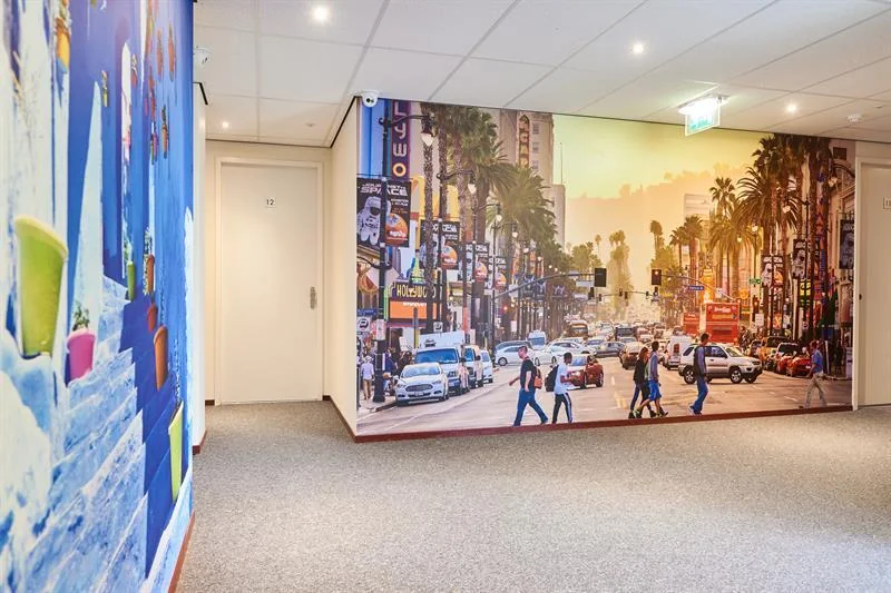 geblurde versie van de foto als achtergrond