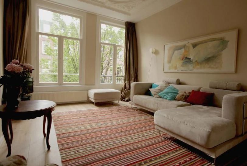 geblurde versie van de foto als achtergrond