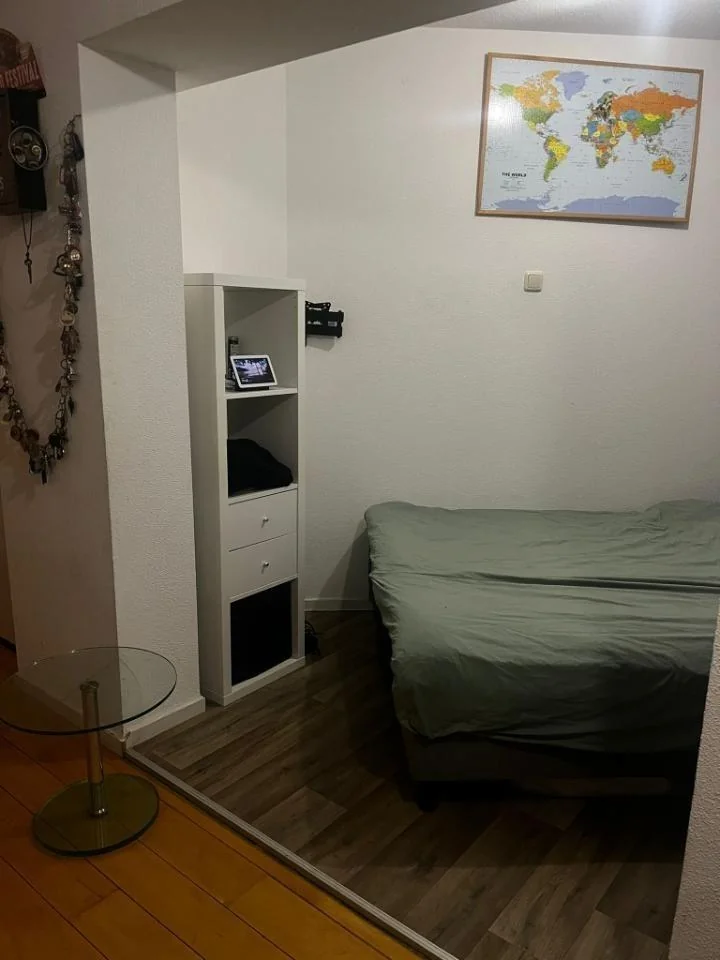 geblurde versie van de foto als achtergrond