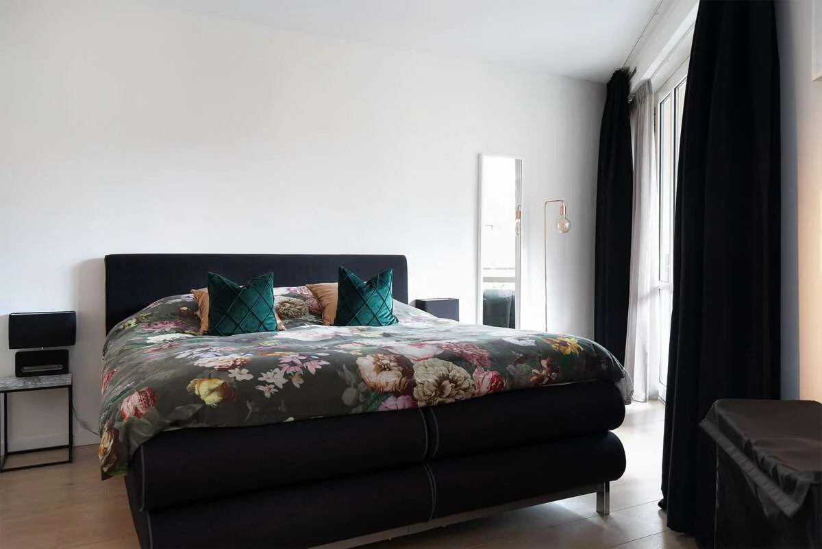 geblurde versie van de foto als achtergrond