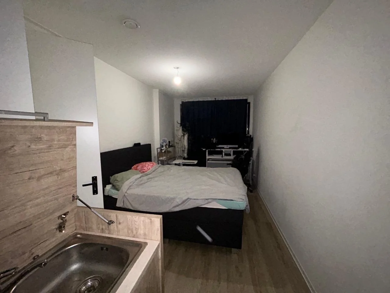 geblurde versie van de foto als achtergrond