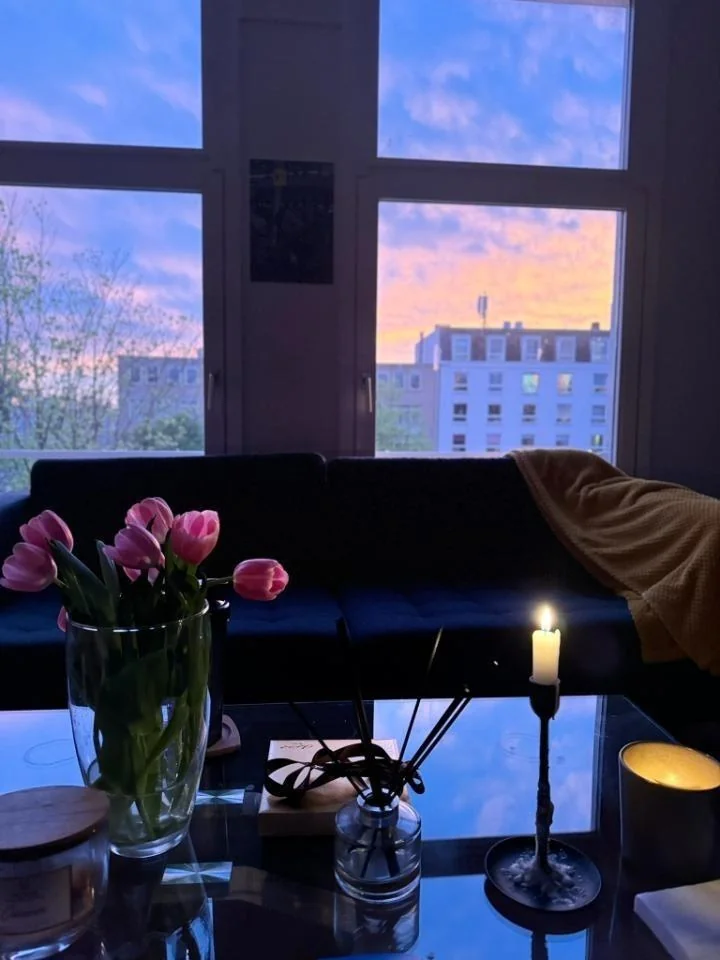 geblurde versie van de foto als achtergrond