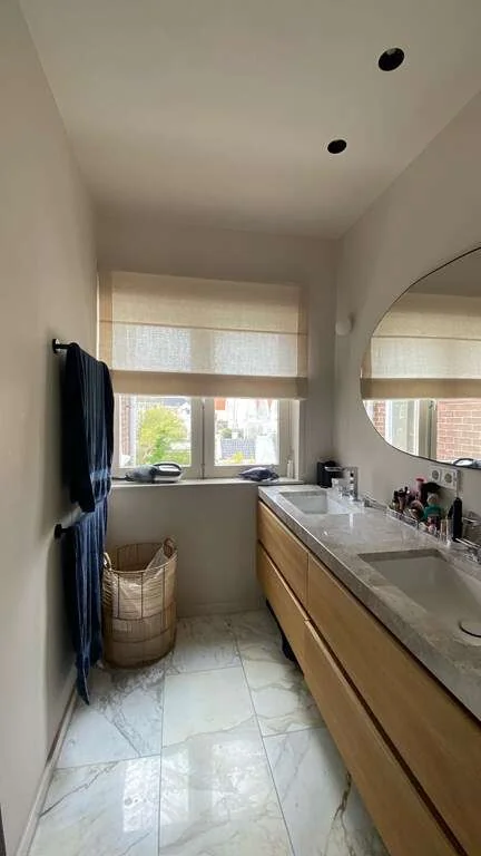 geblurde versie van de foto als achtergrond