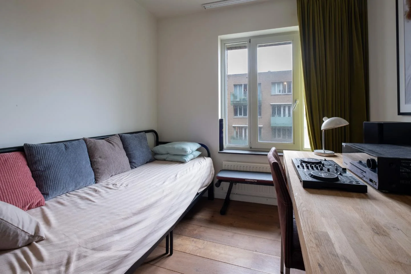 geblurde versie van de foto als achtergrond