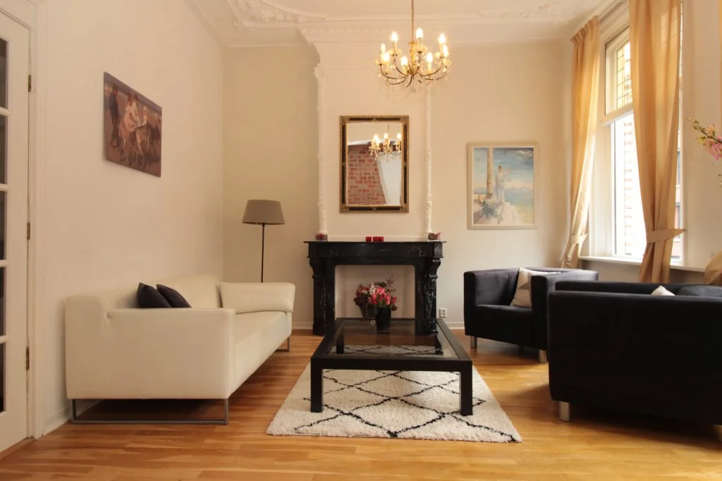 geblurde versie van de foto als achtergrond