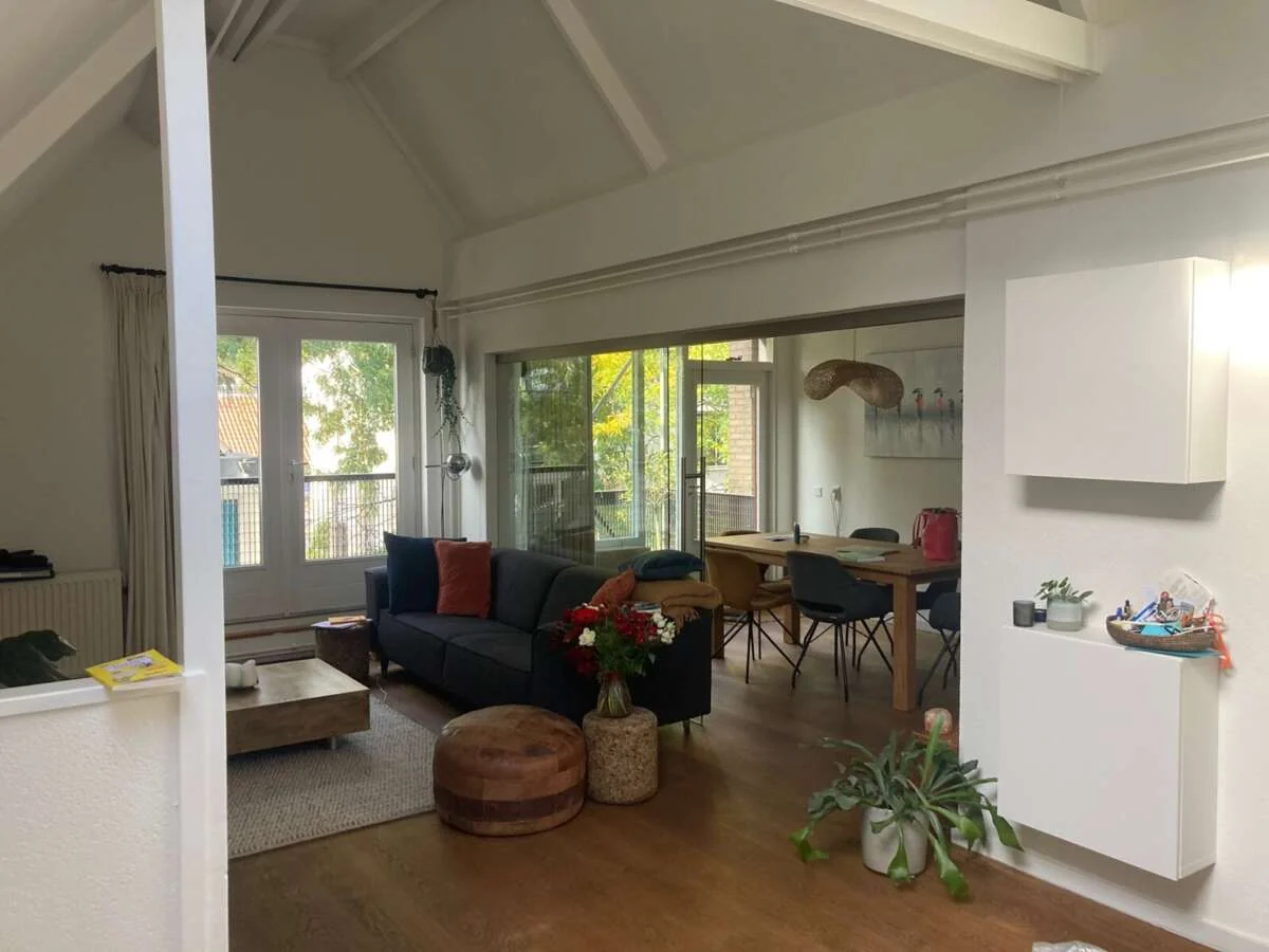 geblurde versie van de foto als achtergrond