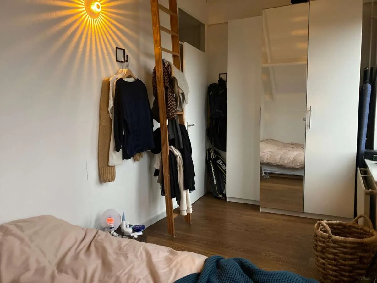 geblurde versie van de foto als achtergrond