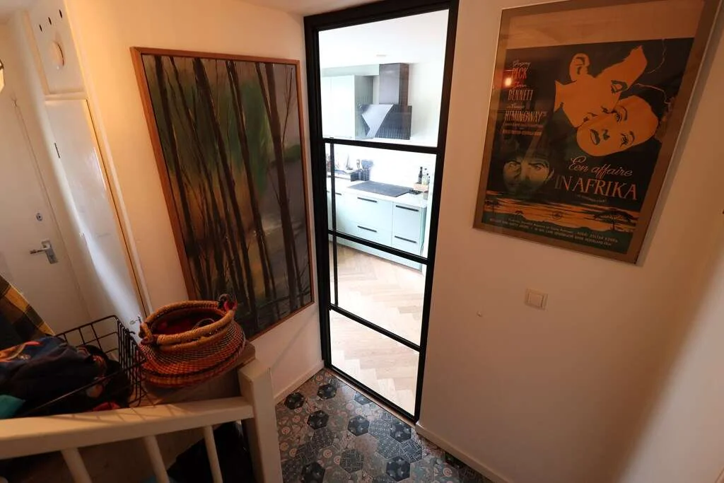 geblurde versie van de foto als achtergrond