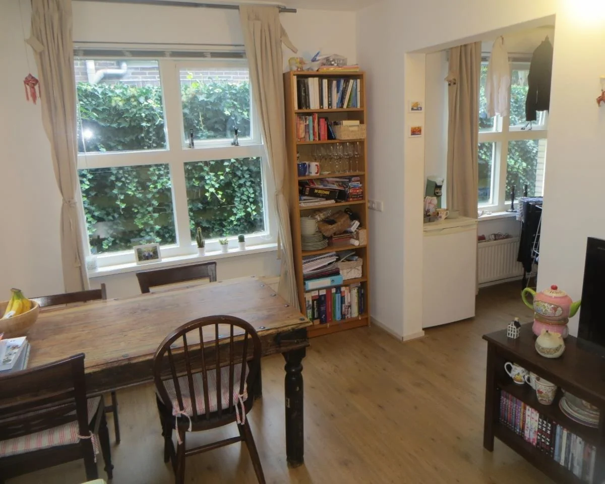 geblurde versie van de foto als achtergrond