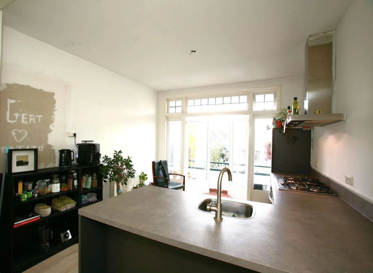 geblurde versie van de foto als achtergrond