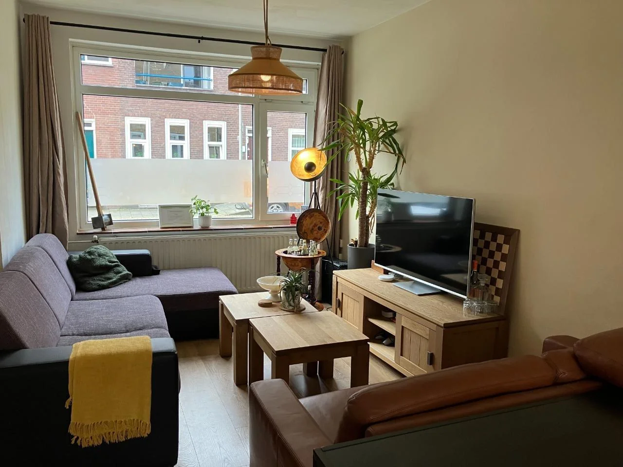 geblurde versie van de foto als achtergrond