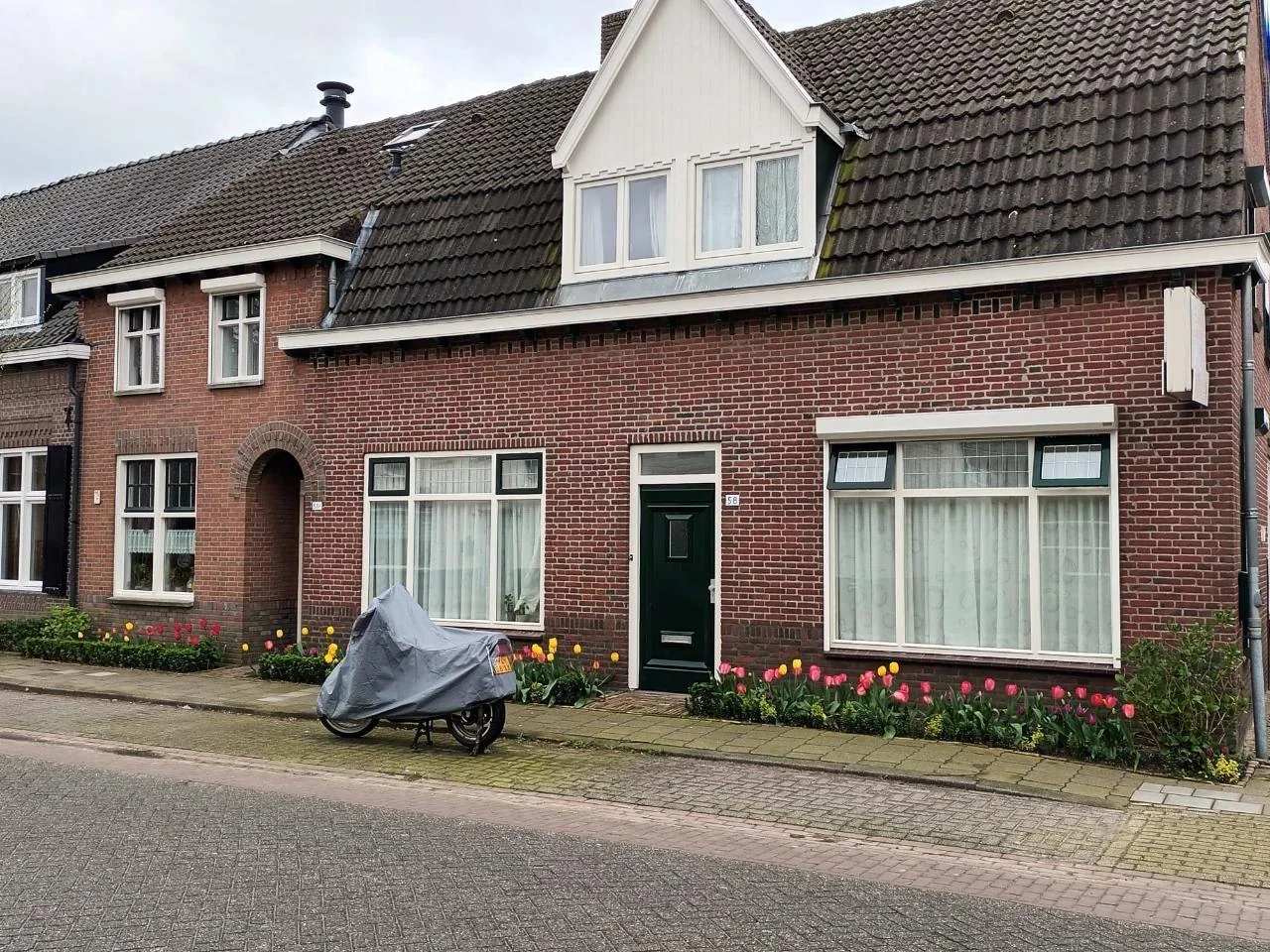 geblurde versie van de foto als achtergrond