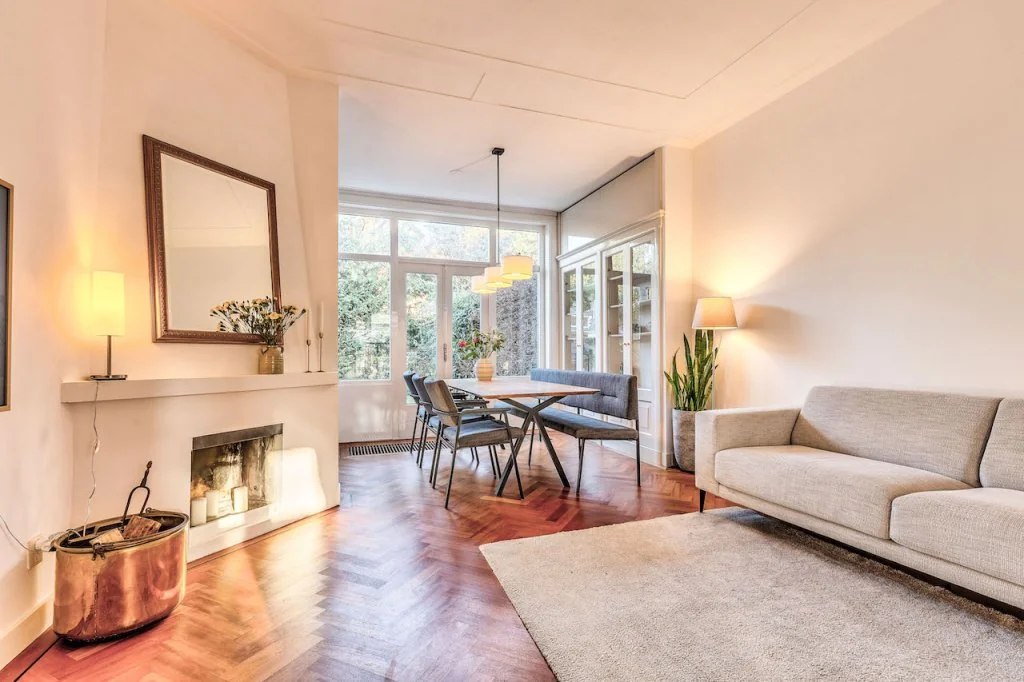 geblurde versie van de foto als achtergrond