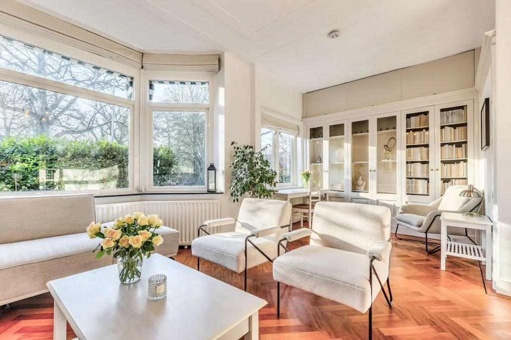 geblurde versie van de foto als achtergrond