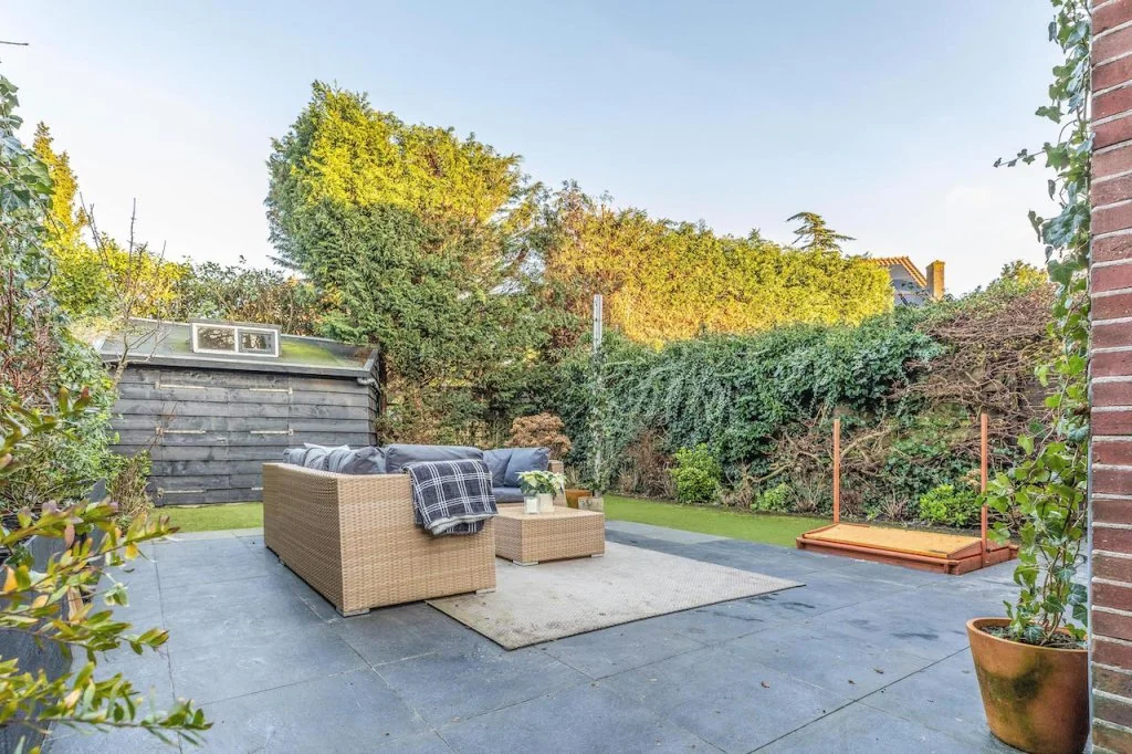 geblurde versie van de foto als achtergrond