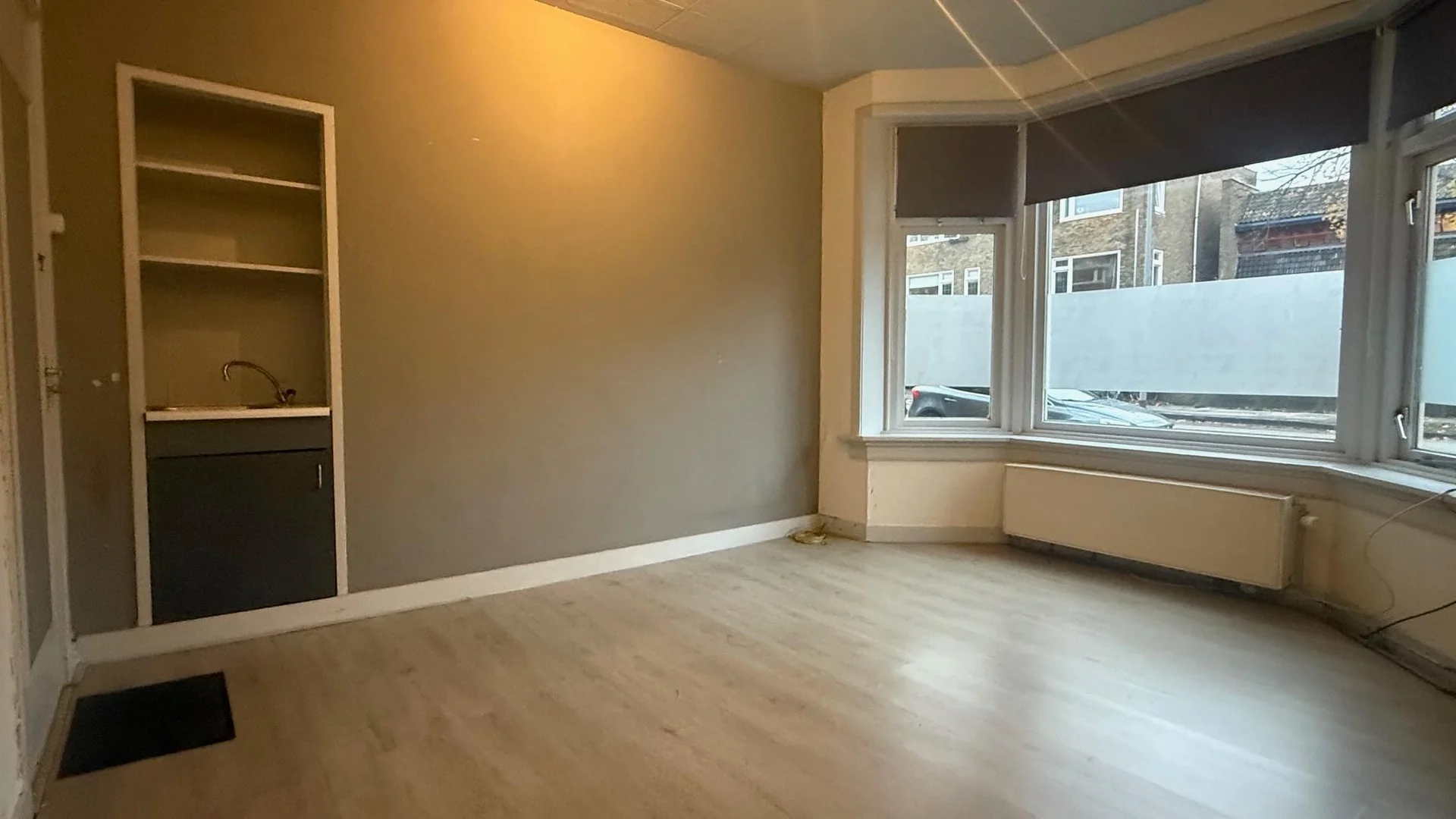 geblurde versie van de foto als achtergrond