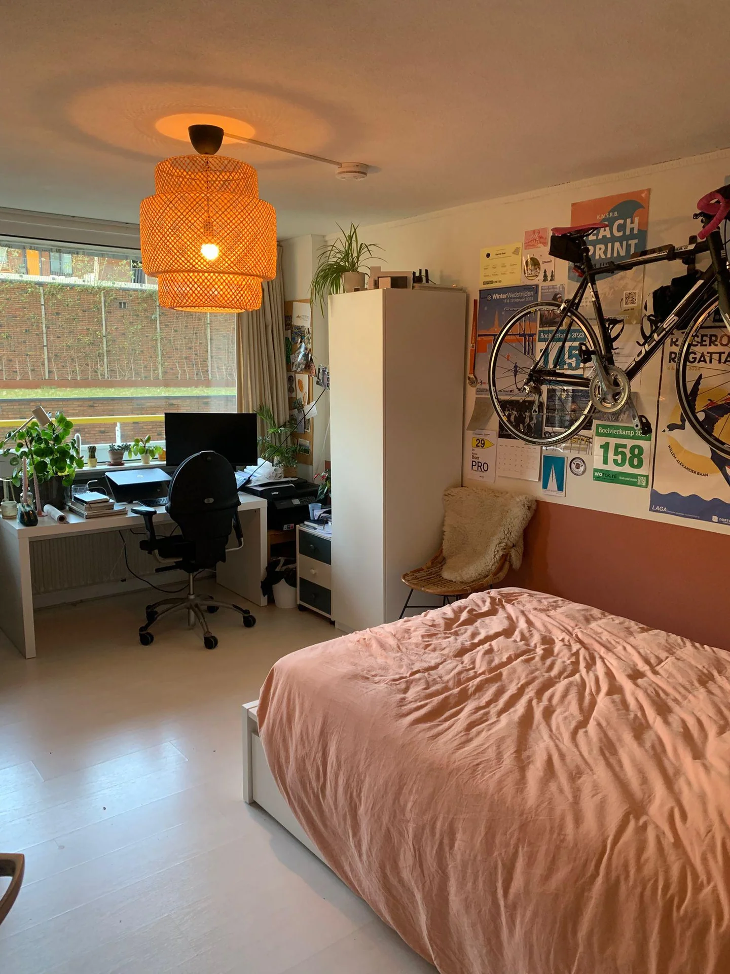 geblurde versie van de foto als achtergrond