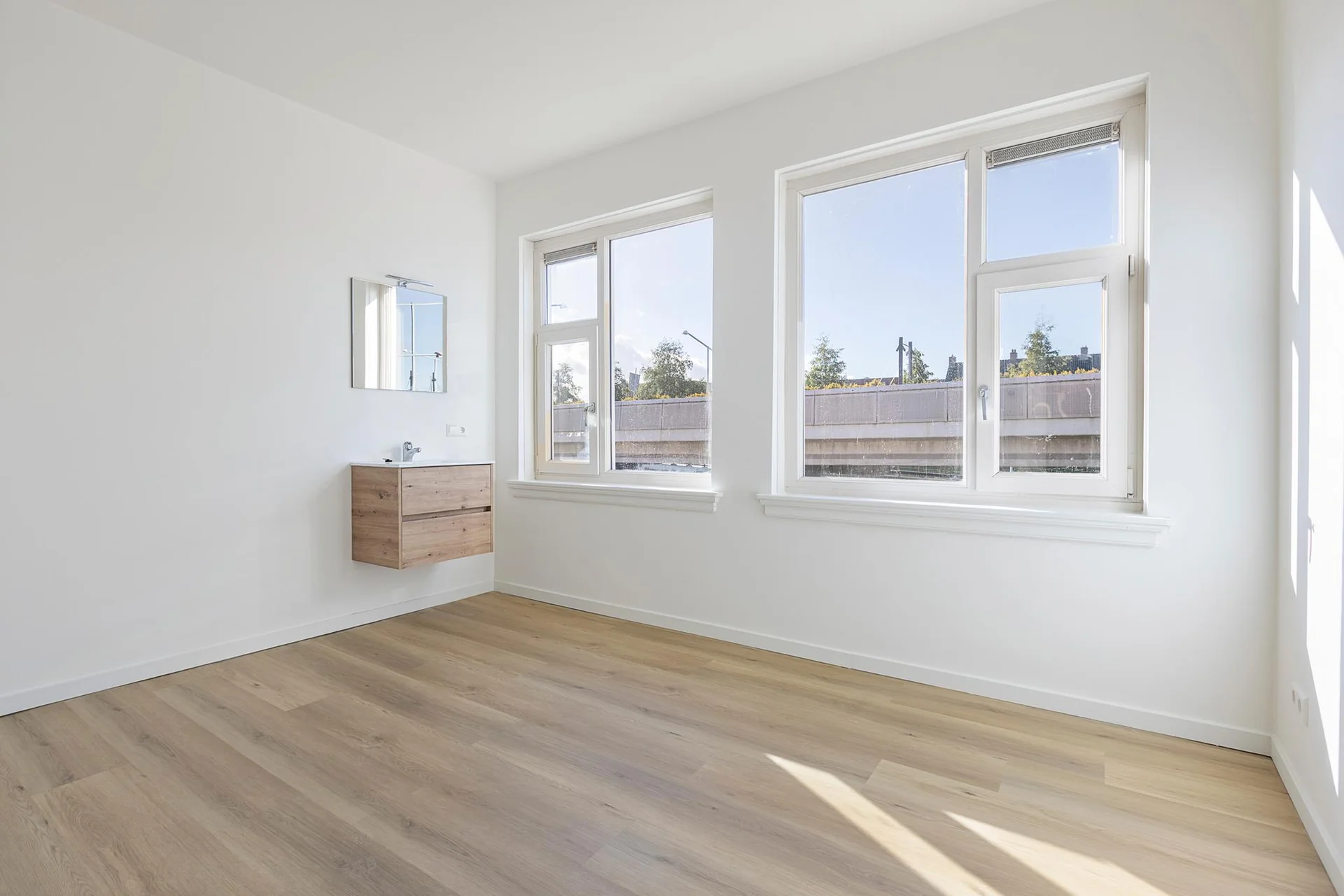 geblurde versie van de foto als achtergrond