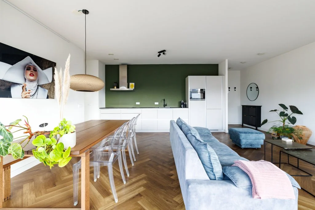 geblurde versie van de foto als achtergrond