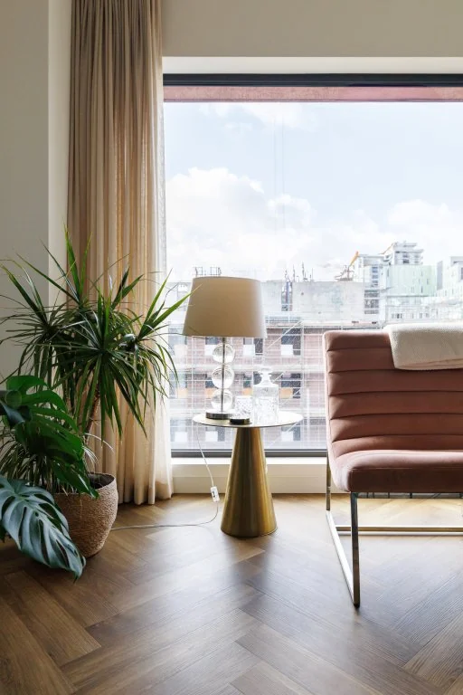 geblurde versie van de foto als achtergrond