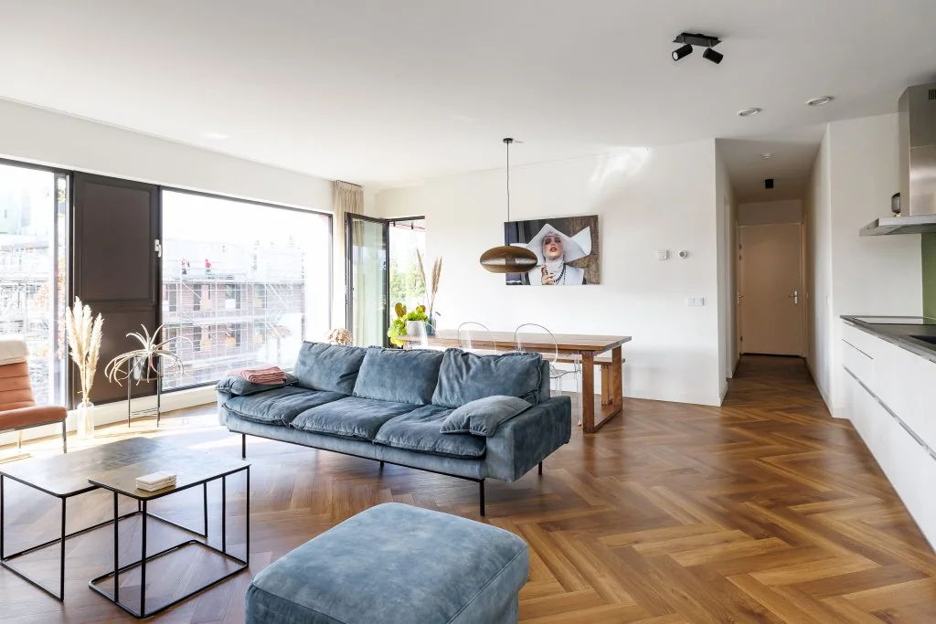 geblurde versie van de foto als achtergrond