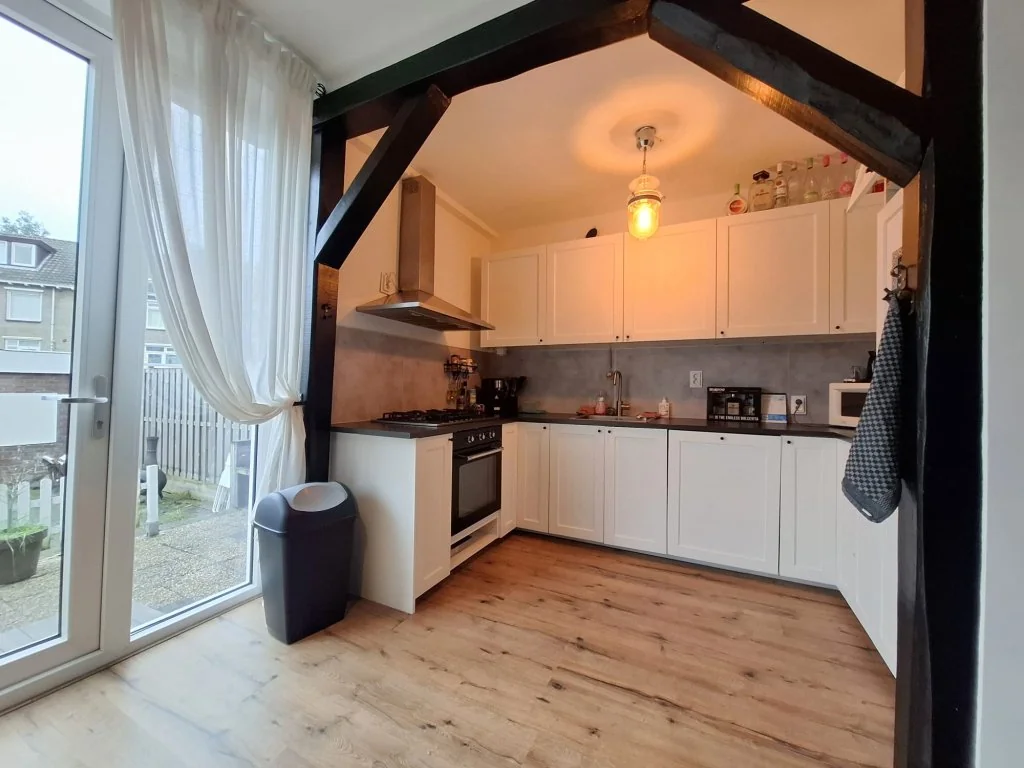 geblurde versie van de foto als achtergrond