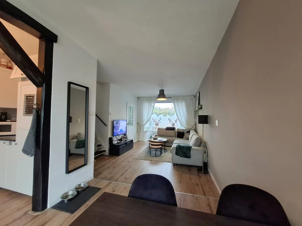 geblurde versie van de foto als achtergrond